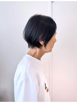 ファムバイアヴァンス(Femme by AVANCE.) ミニウルフ上品フォルムの大人ショートボブ