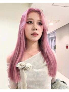 ヴァイス 新宿店(VAICE) ピンクカラー