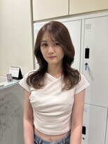 アローム(alom) イメチェン/ホワイトブロンド/外ハネボブ/美髪/茅ヶ崎