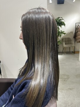 アトレ 福岡大名店(attrait) オリーブアッシュ