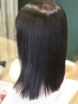 シースアクシア(X axia) 輝髪 縮毛矯正