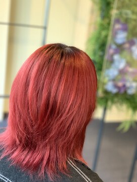 ダブル アンダーバー サロン(W_SALON) 【W_SALON 河原町】レッドカラー/ウルフカット