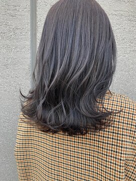 スヴァーゴ ヘアー svago hair 波巻きセミロング