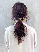 アイティー バイ アルバム 中野店(IT by ALBUM) ローポニーアレンジ_オリーブカラーハイライトカラー_ba308391