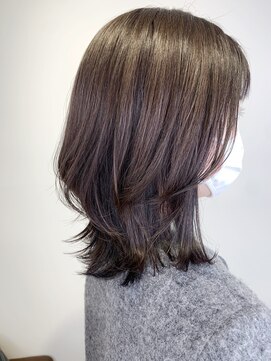 アンサム リリー(UNSOME Lille) オリーブグレージュ