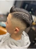 スキンフェード七三パートスタイル
