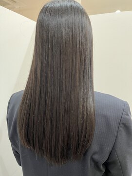 シュガー(Sugar) 赤みを抑えた透明感/艶髪グレージュ/寒色系カラー/20代30代40代