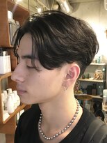 センターパートメンズマッシュパーマニュアンスパーマ刈り上げ