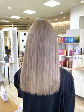 ヴォーグ vogue ヘアースタジオ ミルクティーベージュ/ホワイトカラー/グレージュカラー