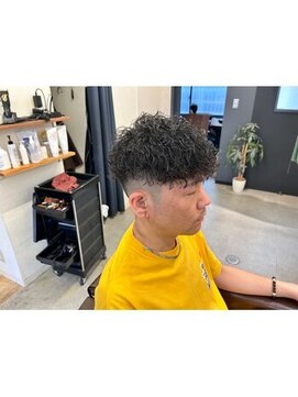 クフィア メンズヘアー カンポ 難波店(CUFFIA MEN'S HAIR CAMPO) フェードスタイル/ベリーショート/スペインカール