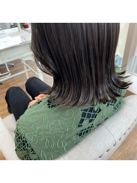 コンフェティ ルピナス山之手店(Confetti) 外ハネボブ