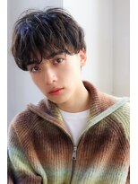 オーシャントーキョー サニー 原宿(OCEAN TOKYO Sunny)&nbsp;波巻きパーマツイストスパイラルパーマツーブロックメンズ黒髪