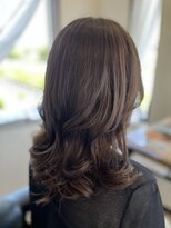 コア フィール ア デイ(COIFFURE A DAY) 【艶髪ロング】M3Dクーポンでお得