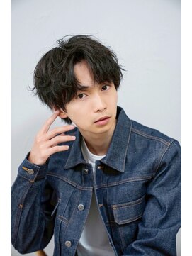 ファルベ(Farbe) フェザー/サーフカール/センターパート/波巻きツイスパ