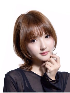 ヴィアーレ(VIALE) レイヤー×ウルフカット