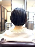 丸みを活かしたショートボブスタイル