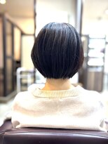 トレセッテ(tre sette)&nbsp;丸みを活かしたショートボブスタイル