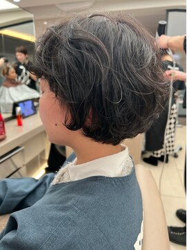 ピークアブー ワン(PEEK-A-BOO ONE) フレンチボブニュアンスパーマショートカットショートボブ