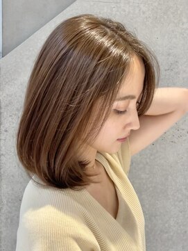 ソワネ 表参道(soigne) 表参道酸性ストレート艶髪ミディアムレイヤーアッシュグレー30代