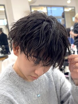 リンダ(LYNDA) 緩め縦落ちスパイラルパーマ/波打ちラウンドマッシュ/仙台/宮城