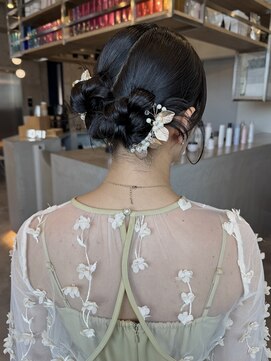 イミ(imi) カチモリヘア/ツインアレンジ/お団子/シニヨン/ヘアセット/登戸