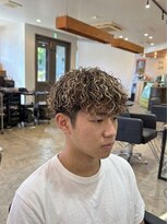 ジェットブラックキューサンロク(JET BLACK 936)&nbsp;金髪メッシュ×ツイスパ