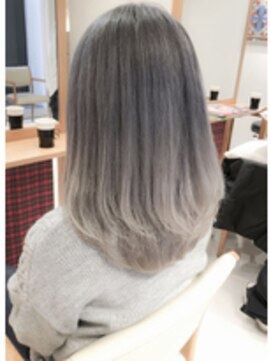 デイズ(days) アッシュグレージュグラデーションカラーワンレン 3Dカラー