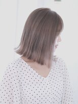 ロア インターナショナル 新宿店(LoA International)&nbsp;グレージュ◎ラベンダーベージュカラー◎切りっぱなしボブ