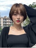 大人かわいいボブカーキグレージュフェザーバング