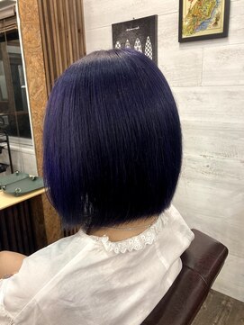 リリー シンジュク(Lilly) 【Lilly新宿】#ブルー #ラベンダー #ブリーチ #トリートメント