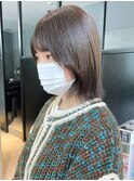 オリーブグレージュ_アースカラーくびれヘアツートン_ba363182