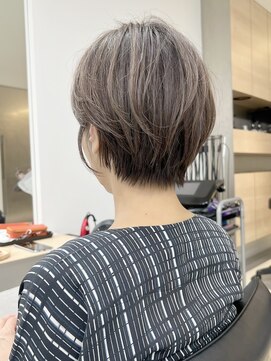 グラフ 蔵前(GRAFF) 大人可愛い20代30代ハイライト_ふんわりショート【GRAFF蔵前】