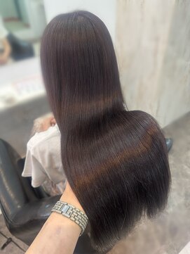 ラビス(Lovis) ハッシュカット/フルバング/似合わせカット/レッドブラウン