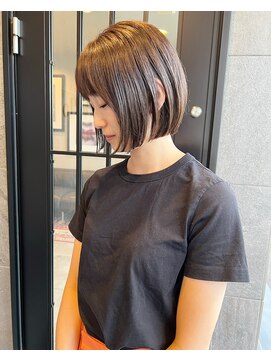 メゾン アヴァロ(Maison Avallo) 大人可愛い!切りっぱなしボブ