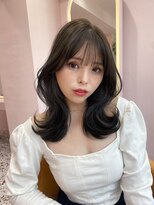 ボタン シブヤ(VOTAN SHIBUYA)&nbsp;オリーブ/グレージュ/韓国ヘア/渋谷/レイヤー/顔まわり