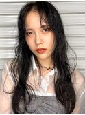 しなやかブラックカラーをゆるレイヤーで脱力感ヘア