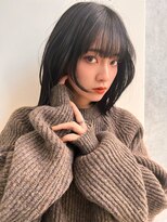 フェイスレイヤー_グレーベージュレイヤーロング黒髪前髪パーマ