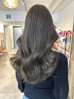 ブリーチなしオリーブグレージュ
