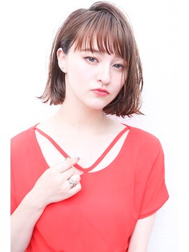 モニカ 西宮北口(Monica) 前下がりボブ・ 内巻きワンカール・ ボブショート・暗髪