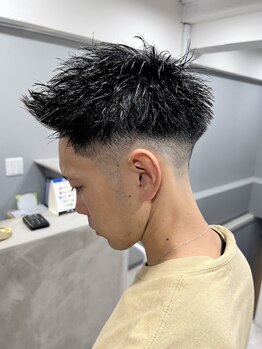 エモー(MoH)の写真/カジュアル～ビジネスシーンまでON・OFFどちらもキマる、大人男子のオシャレなスタイルをご提案。