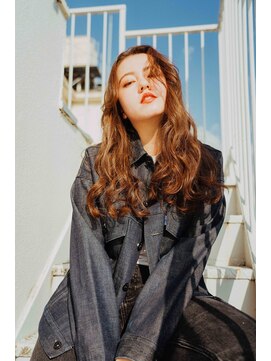 エクファ ヘア オリジン(ex-fa hair origin) 黒髪カタロググレーベージュレイヤーロングアッシュカラー