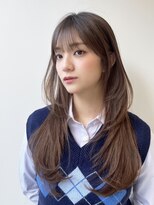 ウル 表参道(HOULe) レイヤーカット 顔まわりレイヤー ベージュカラー 透明感カラー