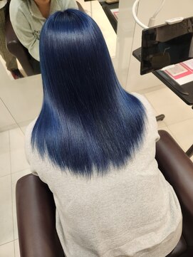 スリーヘアーデザインズ(Three Hair Designs) a