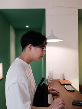 アナンダ(ananda) 刈り上げ+2ブロックカット