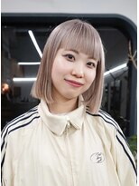 アペロ 柏(Apero) ホワイトパールベージュ/切りっぱなしボブ/ブリーチ/前髪/柏