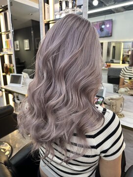 ラピス 千葉(Lapis) ブリーチ/ブリーチなしダブルカラー/ハイライトエクステ/ボブ