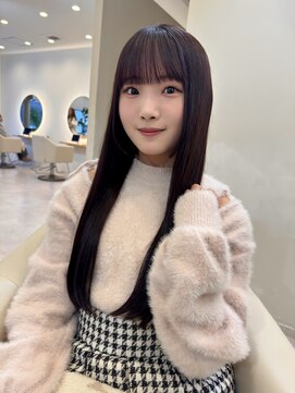 ぷるん艶ストレート×透明感バング