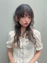 アミュレ(Amule)&nbsp;ダブルカラー、ブリーチ、ハイライト、デザイン、レイヤーカット