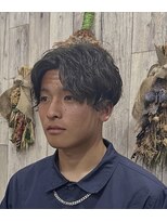 セルンティーヘアー(CERNE tie hair)&nbsp;波巻きスパイラルセンターパート