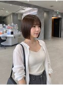 顎下ぱつっとボブ